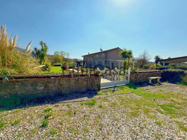 Villa in vendita a Villafranca in Lunigiana MS
