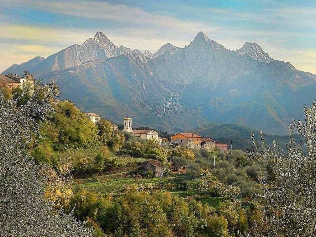 Villa in vendita a Fivizzano MS