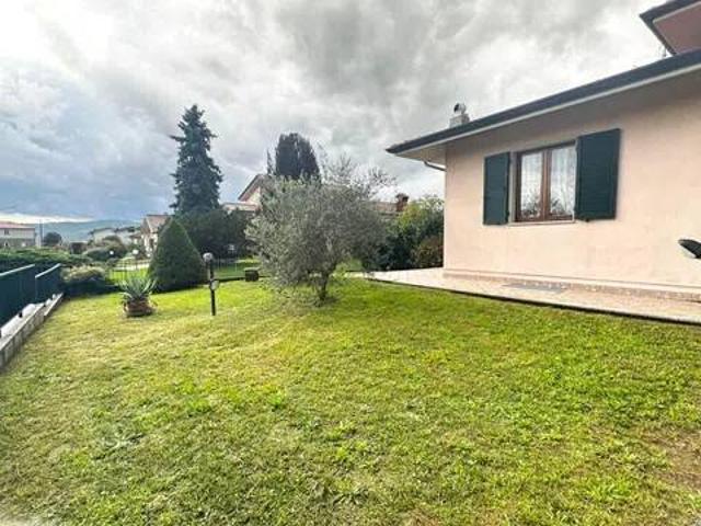 Villa in vendita a Villafranca in Lunigiana MS