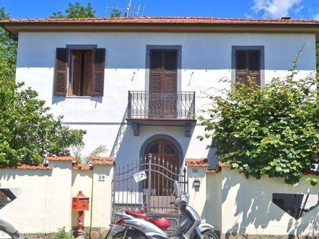 Villa in vendita a Villafranca in Lunigiana MS