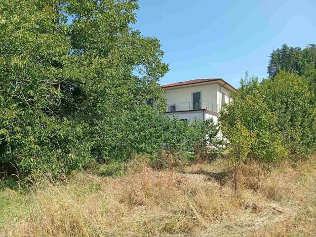 Casa indipendente in vendita a Villafranca in Lunigiana MS