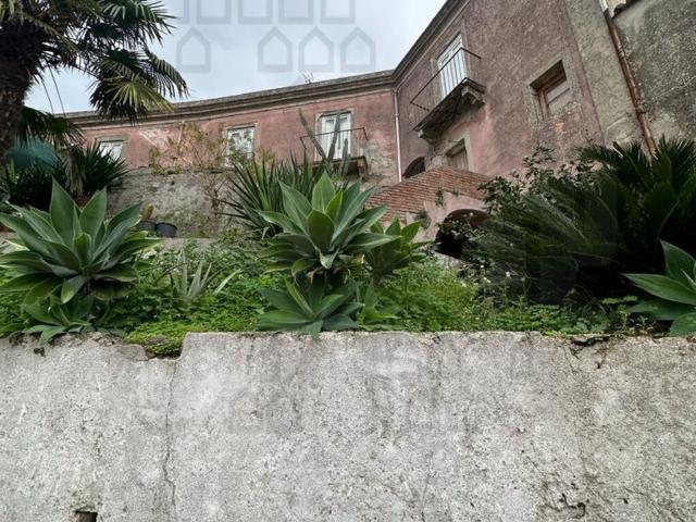 VILLA in VENDITA a VILLAFRANCA TIRRENA VILLAFRANCA TIRRENA di 12 vani
