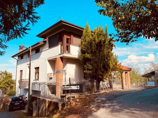 Villa in vendita a Villamiroglio AL