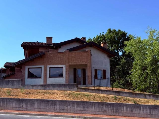 Villa in vendita a Villanova Mondovì CN