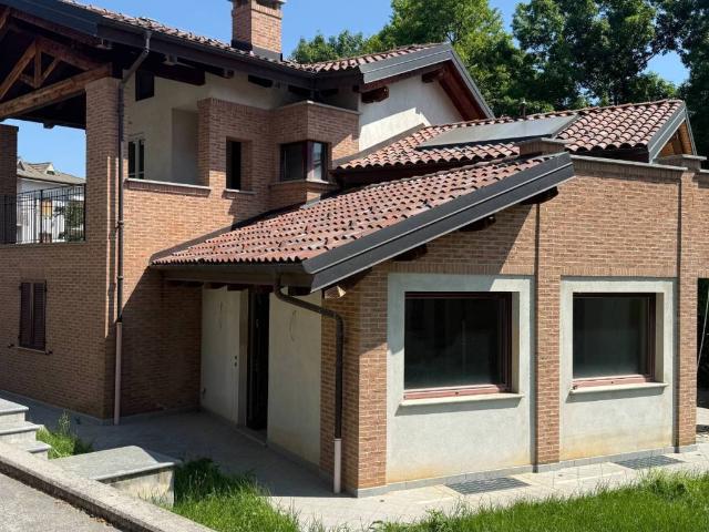 Villa in vendita a Villanova Mondovì CN