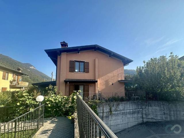 Villa in vendita a Villanuova sul Clisi BS