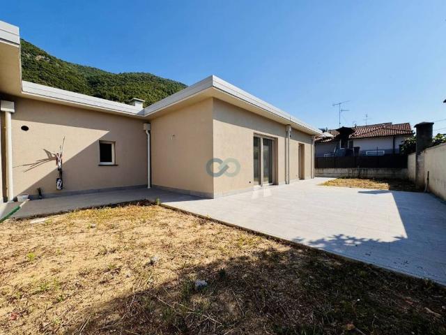 Villa in vendita a Villanuova sul Clisi BS