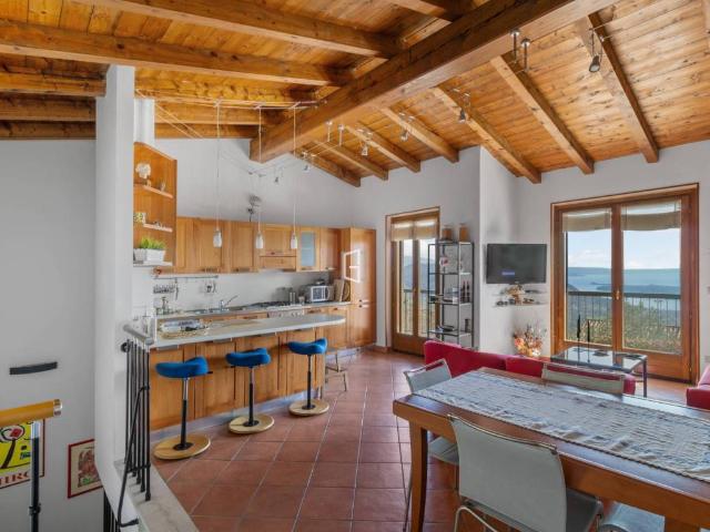 Villa in vendita a Villanuova sul Clisi BS