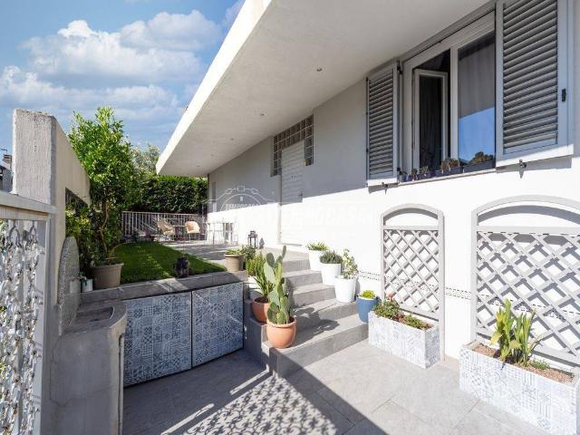 Villa in vendita a Villasanta MB