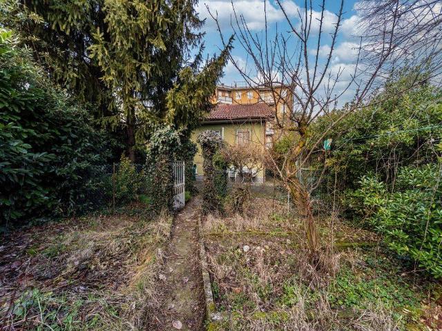 Villa in vendita a Villasanta MB