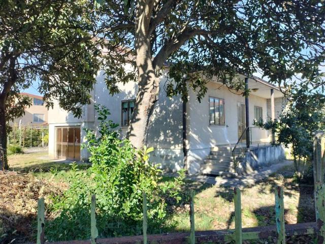 Villa in vendita a Villesse GO