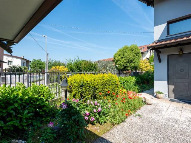 Villa in vendita a Vimercate MB