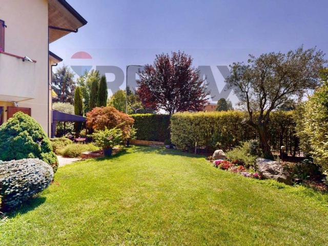 Villa in vendita a Vimercate MB