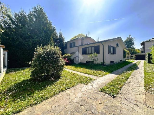 Villa in vendita a Vimercate MB