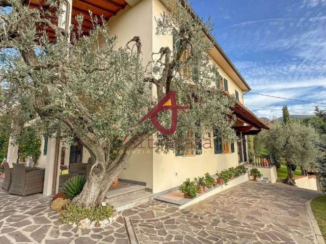 Villa in vendita a Vinci FI