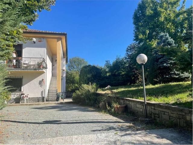 Villa in vendita a Visone AL