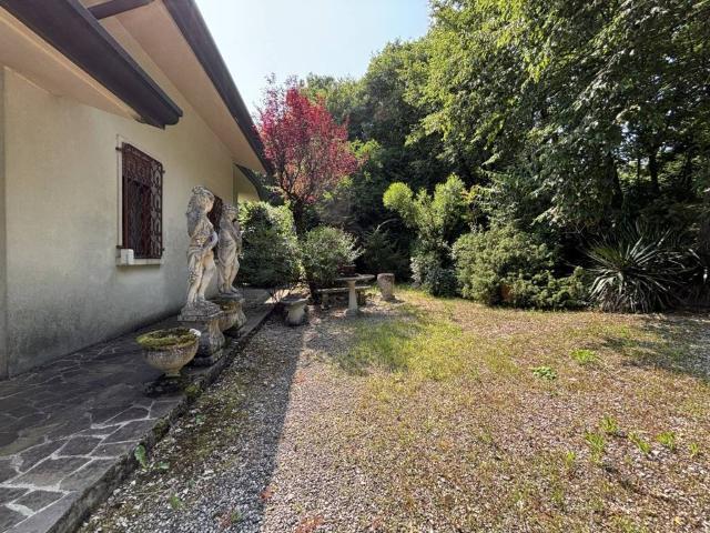 Villa in vendita a Zovencedo VI