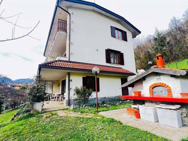 Villa in vendita a Zogno BG