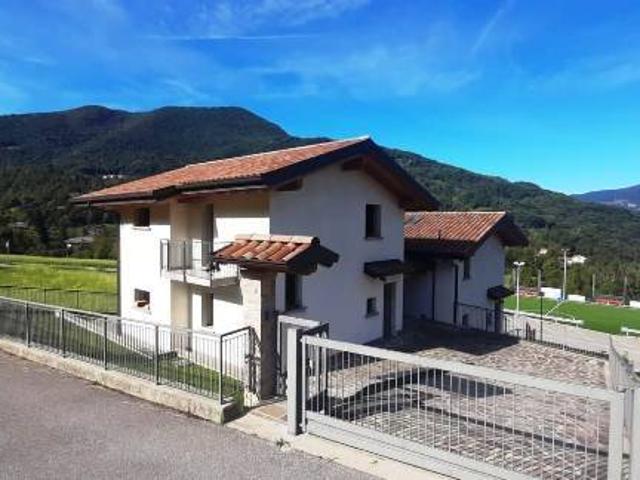 Villa in vendita a Zogno BG
