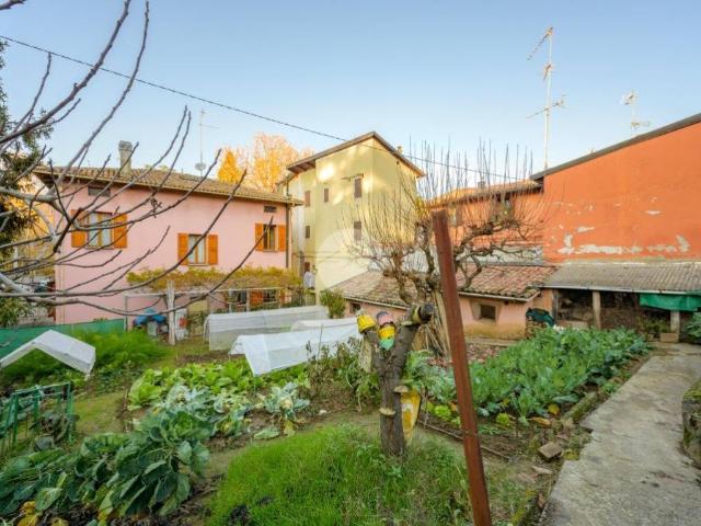 Villa in vendita a Zola Predosa BO
