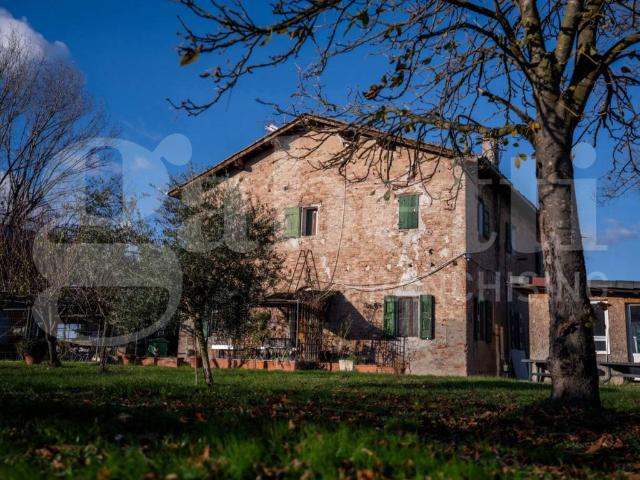Villa in vendita a Zola Predosa BO