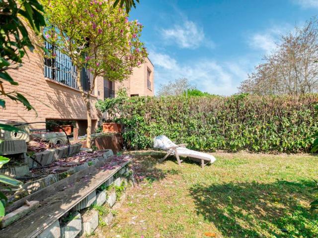 Villa in vendita a Zola Predosa BO