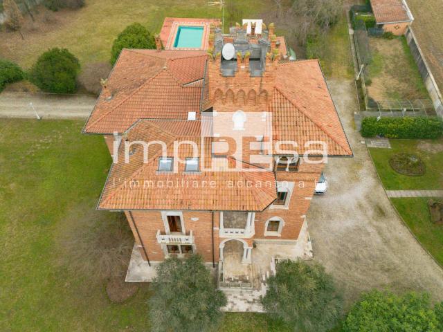 Villa in vendita a Zoppola, Orcenico Inferiore