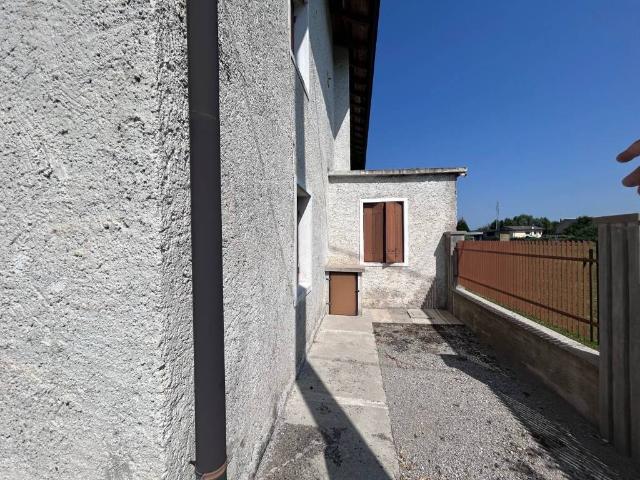 Villa in vendita a Zoppola PN