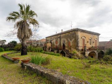 Villa in vendita a Zafferana Etnea CT