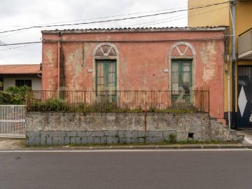 Villa in vendita a Zafferana Etnea CT