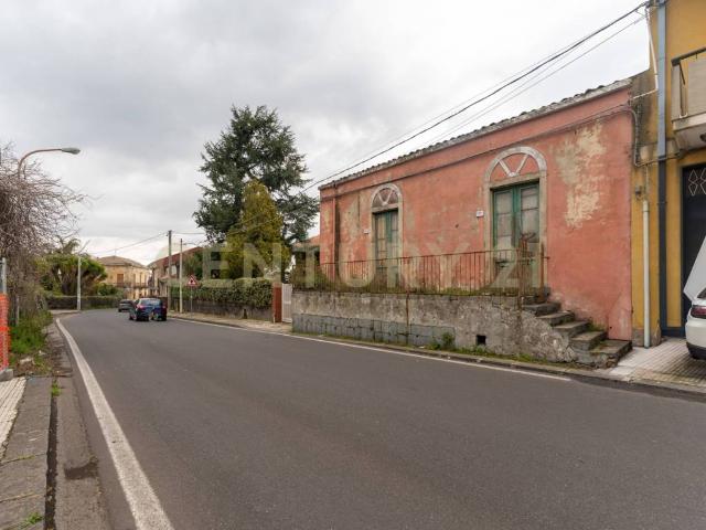 Villa in vendita a Zafferana Etnea CT