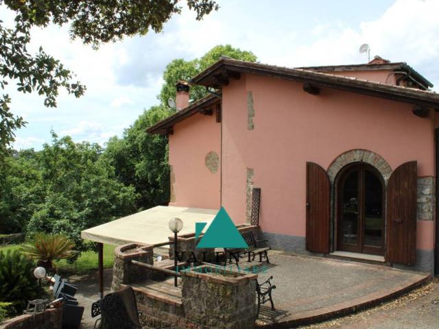 Villa in vendita a Zagarolo RM