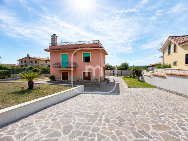 Villa in vendita a Zagarolo RM