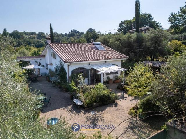 Villa in vendita a Zagarolo RM