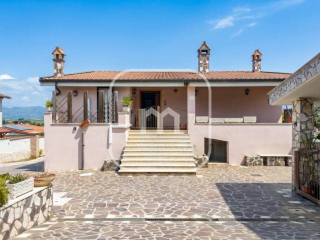 Villa in vendita a Zagarolo RM