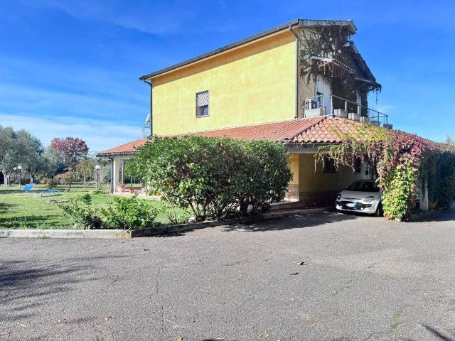 Villa in vendita a Zagarolo RM