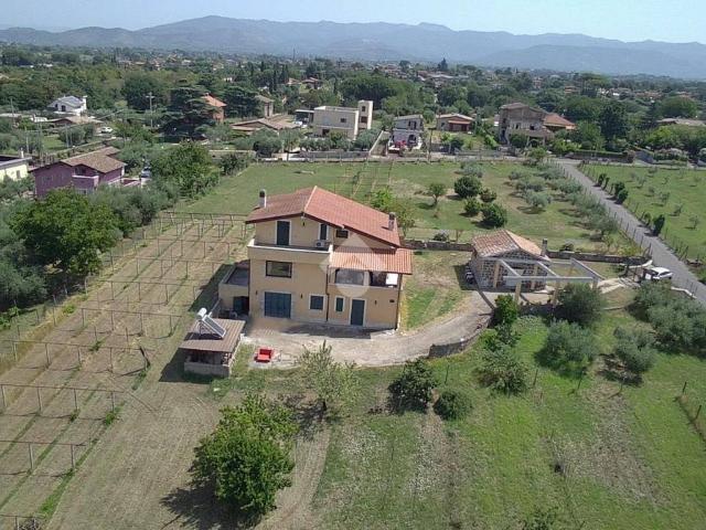 Villa in vendita a Zagarolo RM