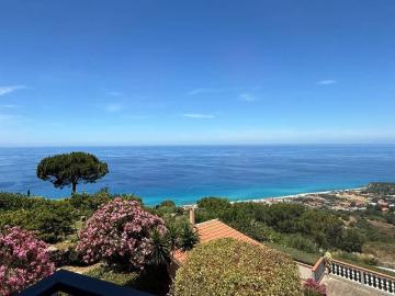 Villa in vendita a Zambrone VV