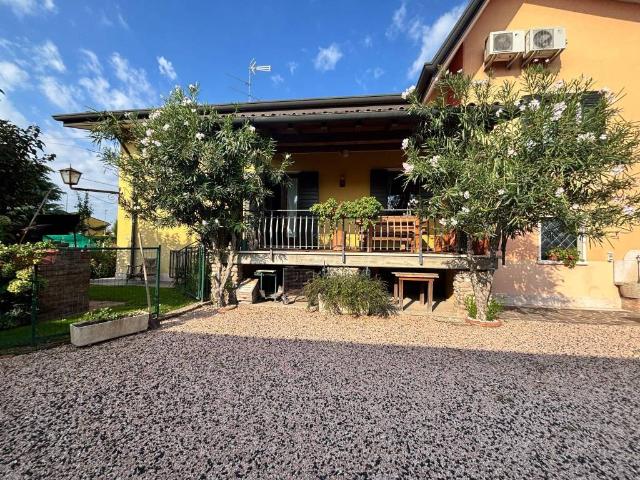 Villa in vendita a Zevio VR