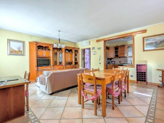 Villa in vendita a Zeccone PV