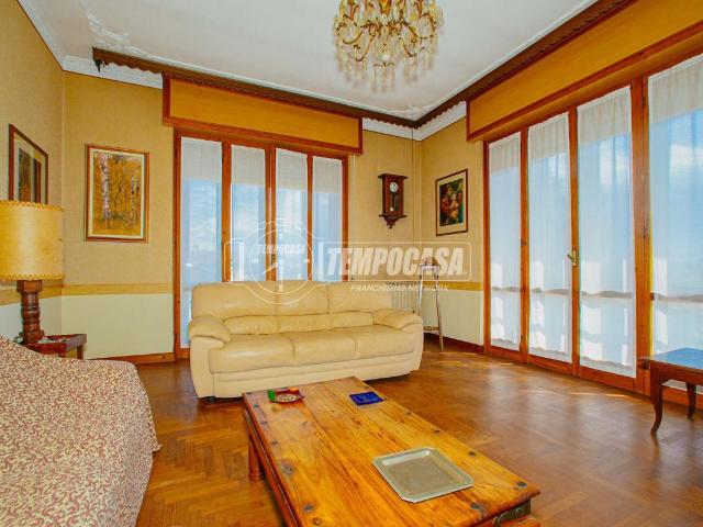 Villa in vendita a Zeme