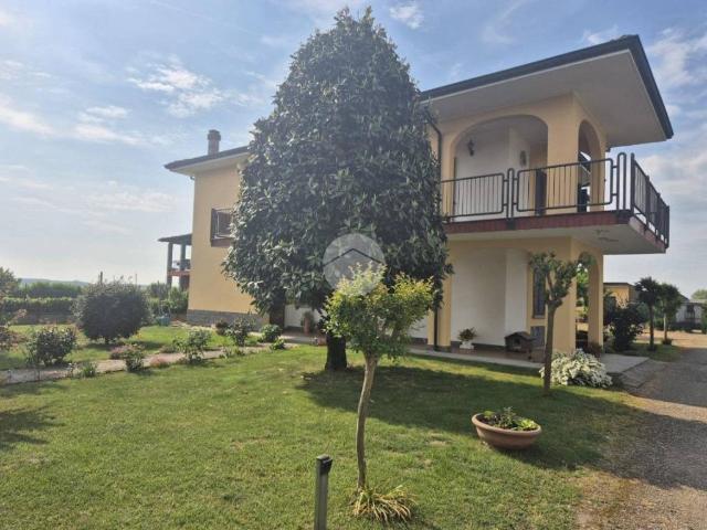 Villa in vendita a Zerbo PV