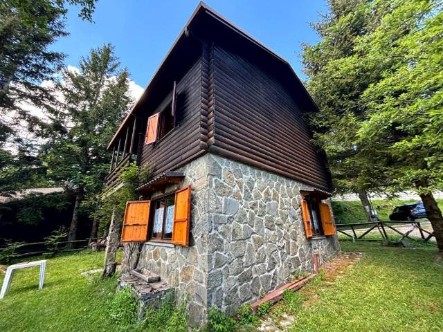 Villa in vendita a Zeri MS