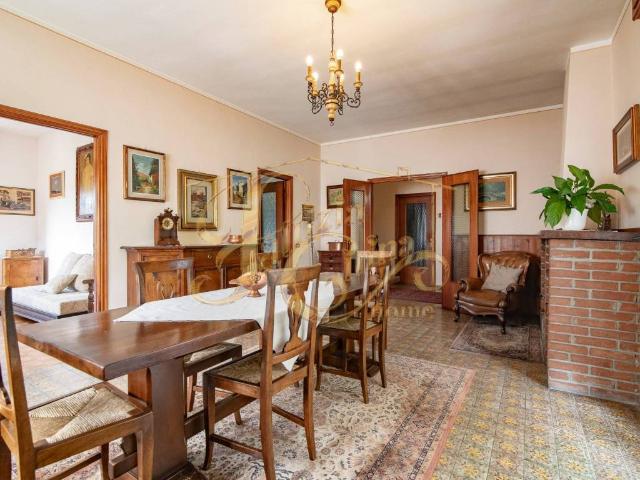 Villa in vendita a Ziano Piacentino PC