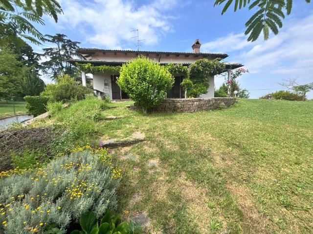 Villa in vendita a Ziano Piacentino PC