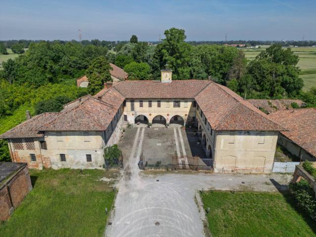 Villa in vendita a Zibido San Giacomo, Moirago 2500m² Zibido San Giacomo