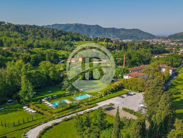 Villa in vendita Camaiore, Toscana
