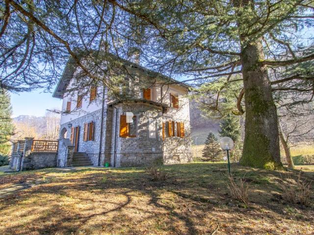 Villa in vendita, Cremeno maggio