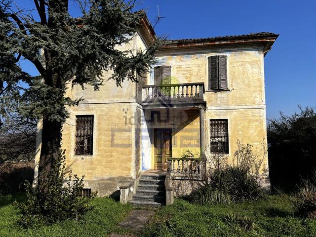 Villa in vendita di 140 m² in Via Guglielmo Marconi