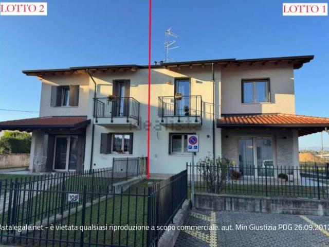 Villa in vendita di 149 m² in Via Camacici, 108